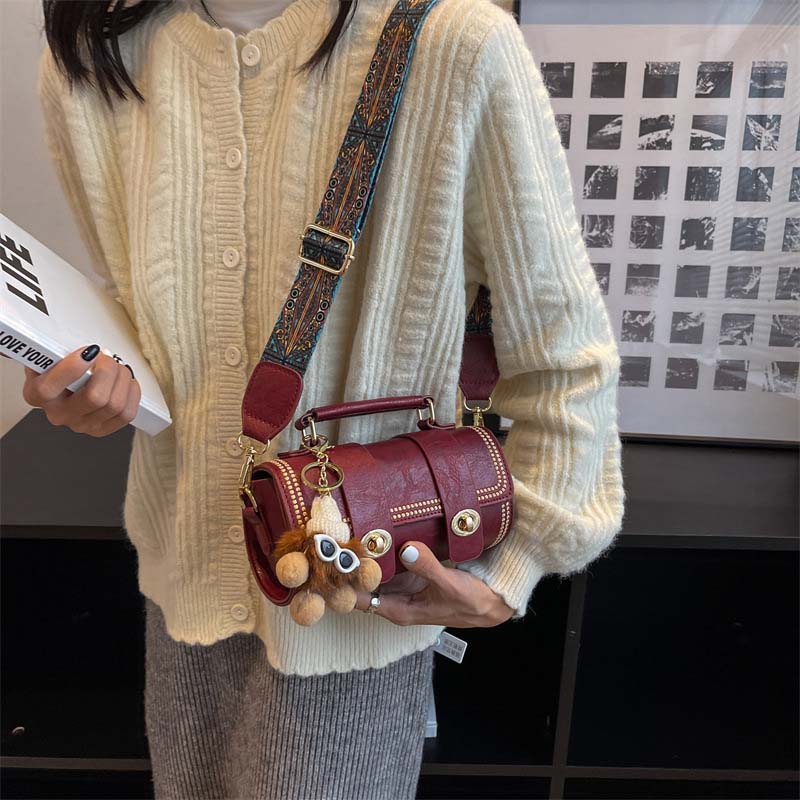 Mini Boston Bucket Bag mit Schulterriemen