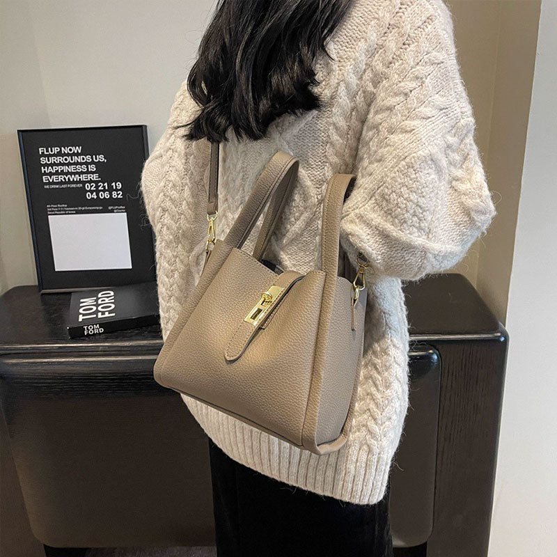 Ledereimer-Tasche