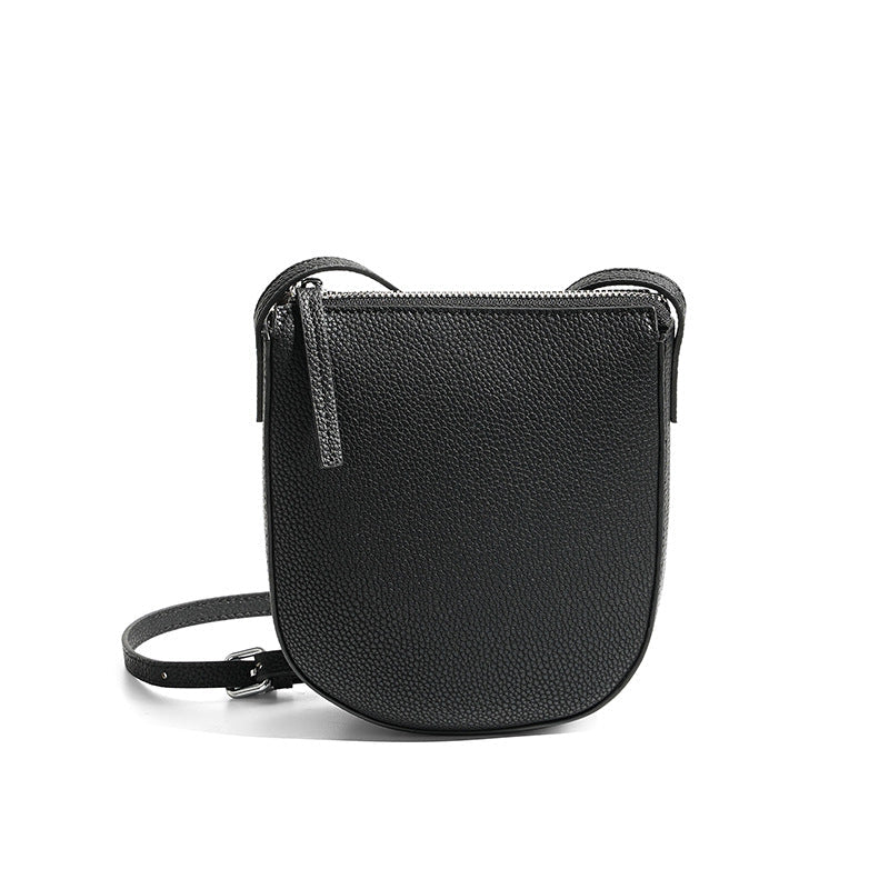 Schlichte, einfarbige Crossbody-Tasche aus Leder