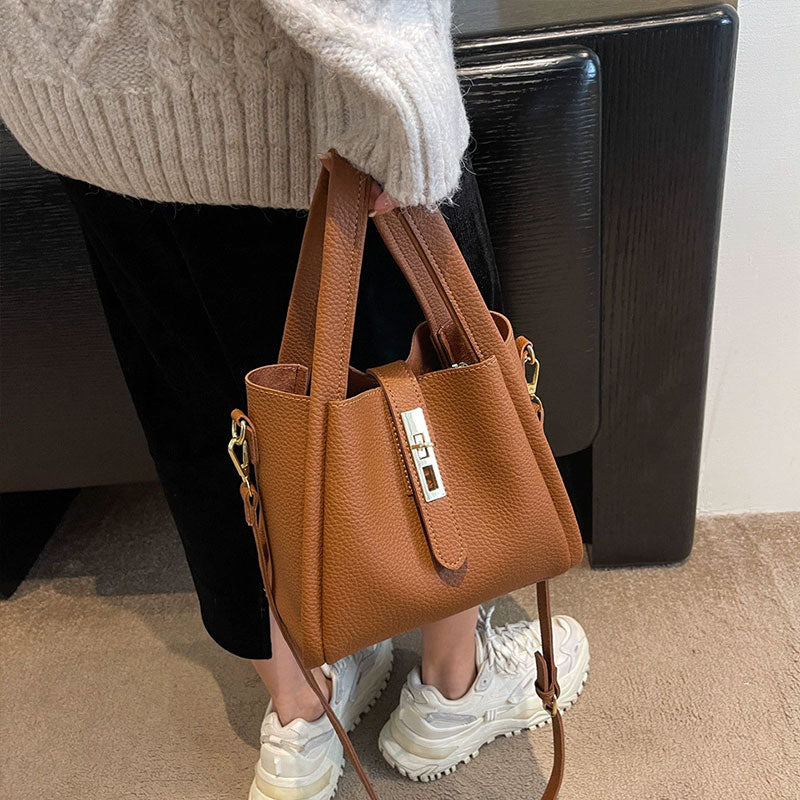 Ledereimer-Tasche