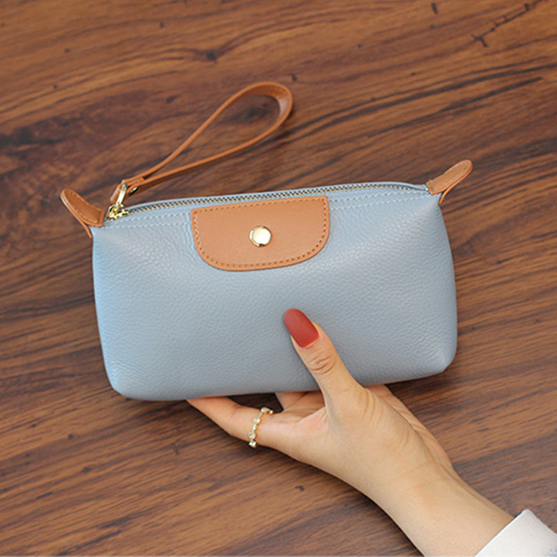 Handliche Leder-Clutch, große Geldbörse mit Reißverschluss am Handgelenk