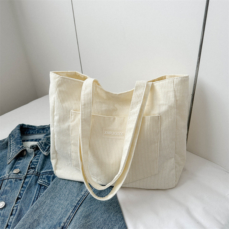 Cordsamt-Tasche mit großem Fassungsvermögen