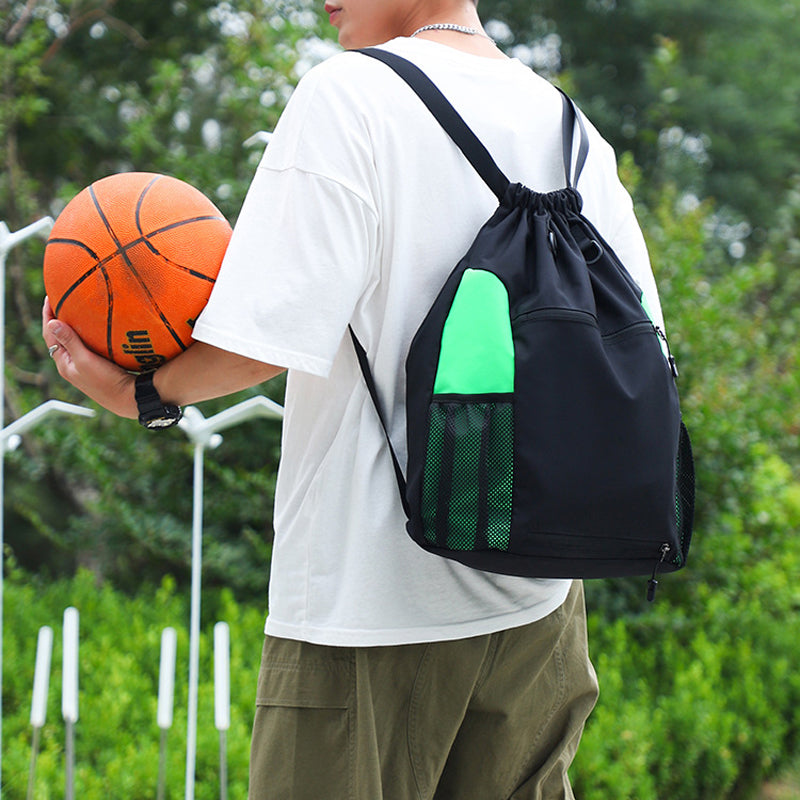 Einfarbiger Sportrucksack mit Kordelzug aus Nylon