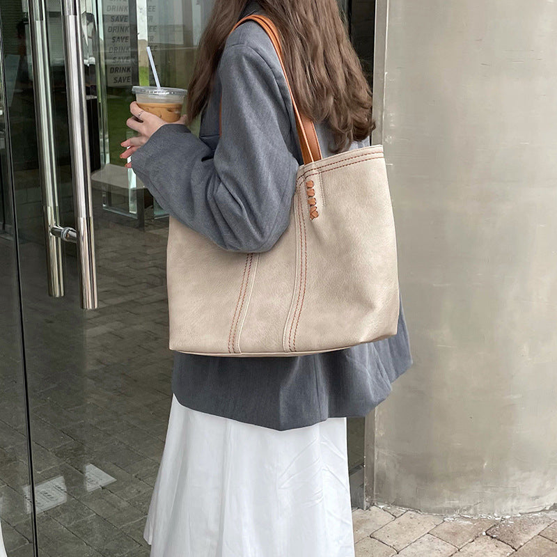 Einfache Vielseitige Handtasche aus Qualitätsleder