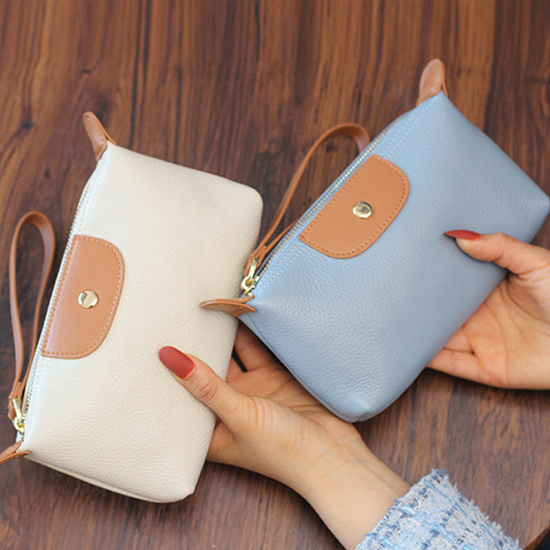 Handliche Leder-Clutch, große Geldbörse mit Reißverschluss am Handgelenk