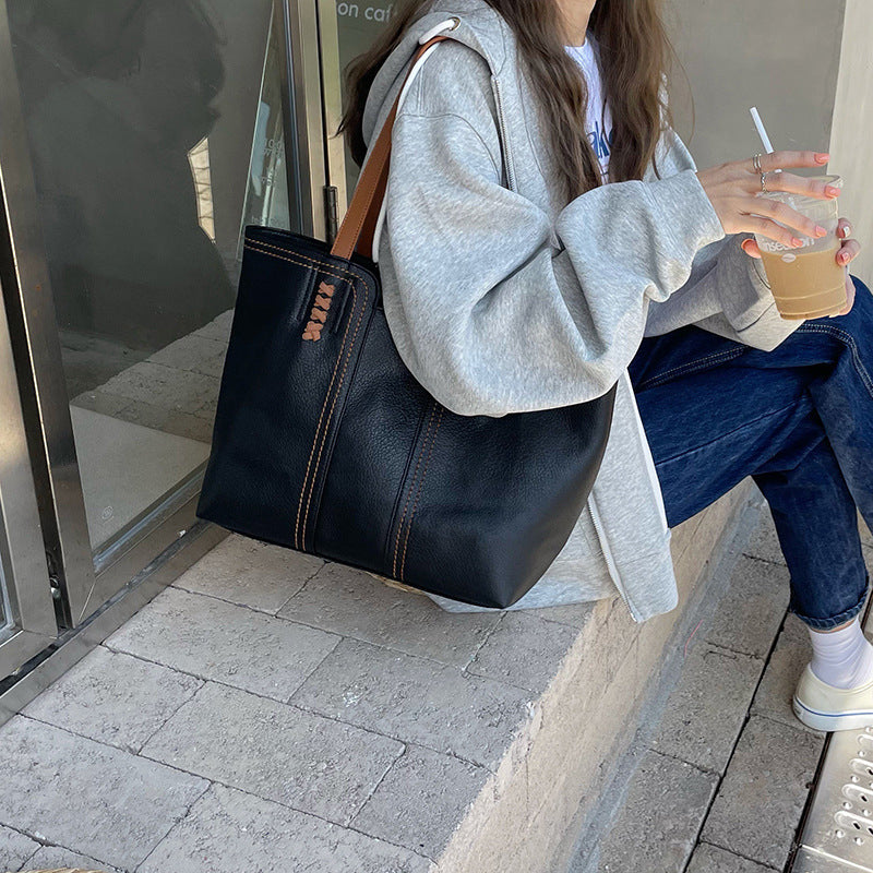 Einfache Vielseitige Handtasche aus Qualitätsleder