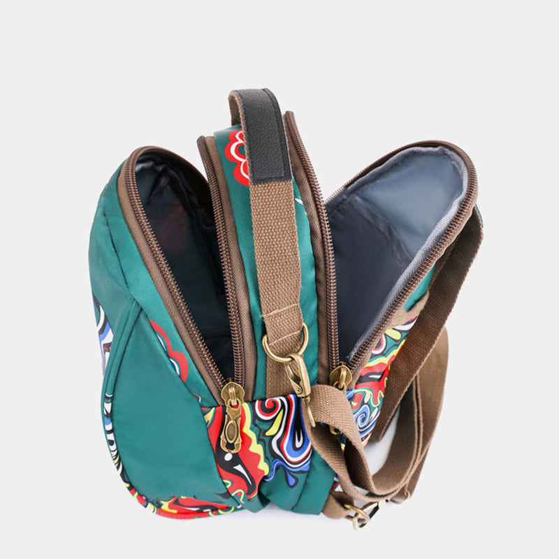 Nylonrucksack im ethnischen Stil