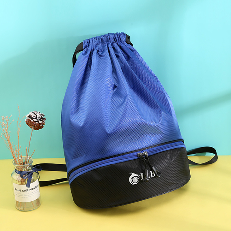Wasserdichter Rucksack zur Nass- und Trockentrennung mit Kordelzug