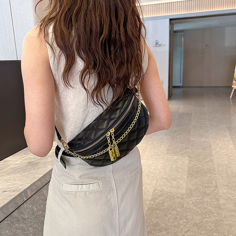 Vielseitige Brusttasche mit Karomuster