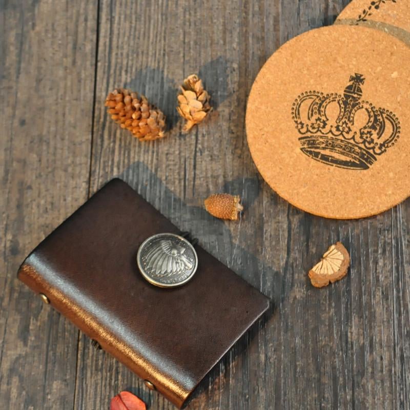 Neue kreative handgefertigte Kartentasche aus Leder mit Indianerkopf