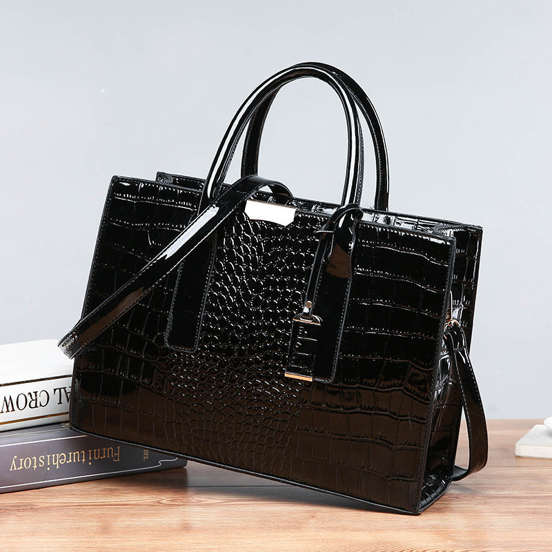 Damenhandtasche aus Leder mit Krokoprägung